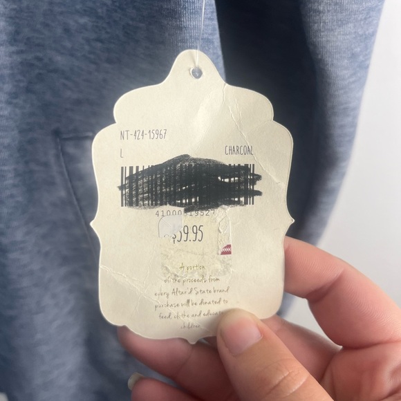 NWT Altard State Cropped Cowl Neck Hoodie Sweatshirt raw hem size large - Picture 2 of 3